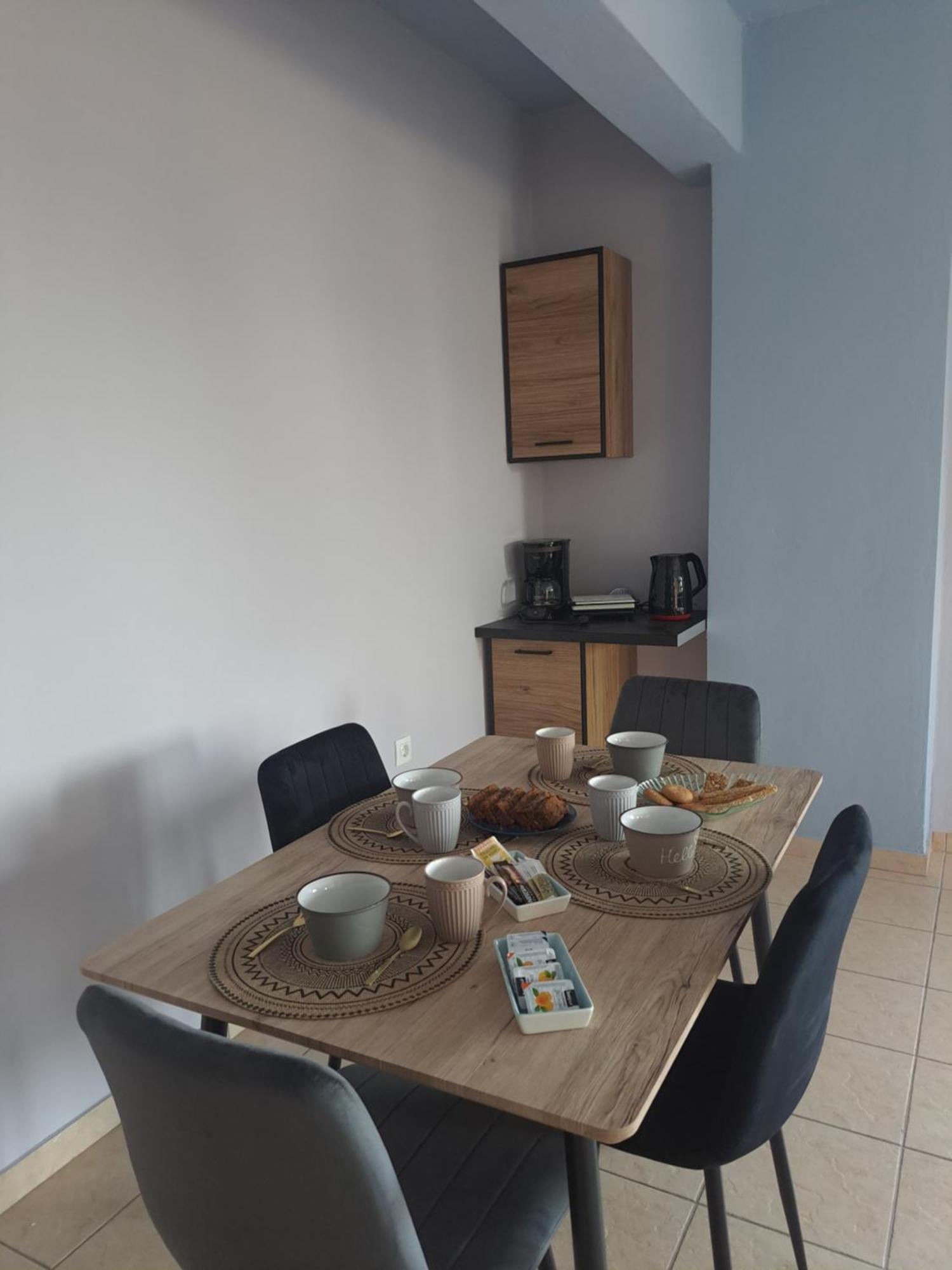 Seashell Apartment Artemida  Ngoại thất bức ảnh