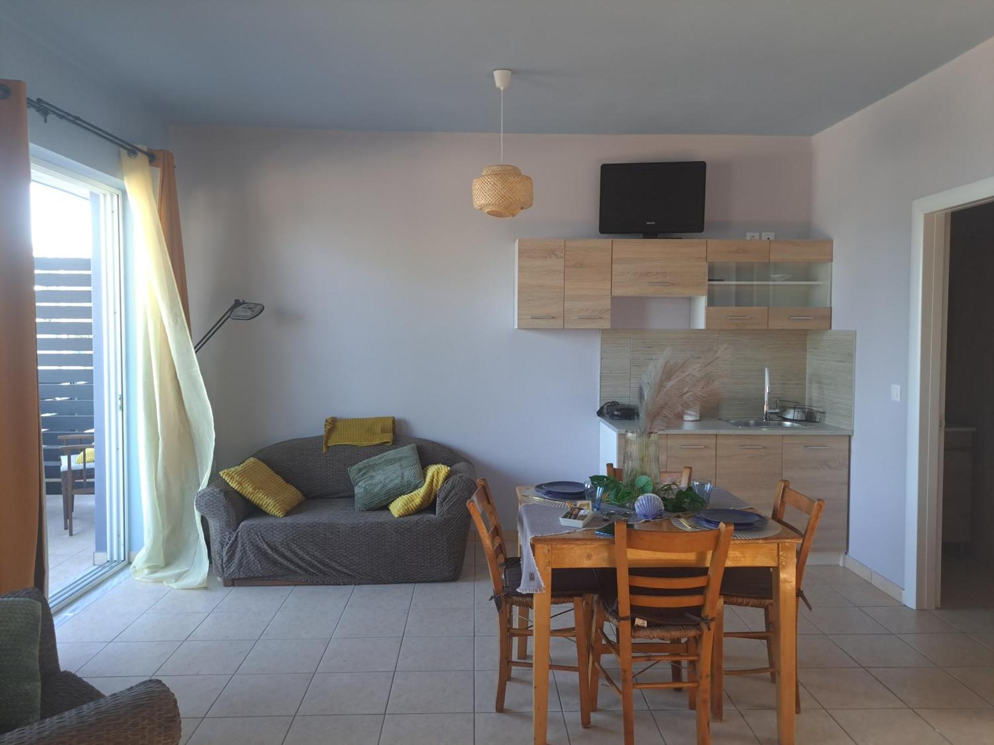 Seashell Apartment Artemida  Ngoại thất bức ảnh