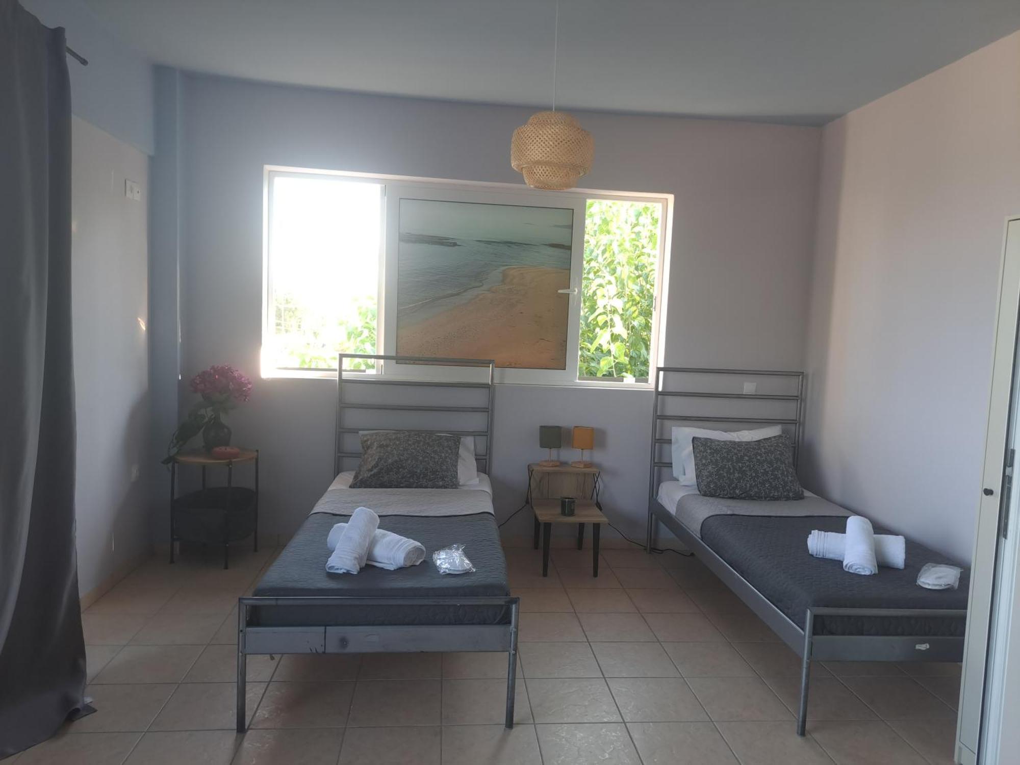 Seashell Apartment Artemida  Ngoại thất bức ảnh