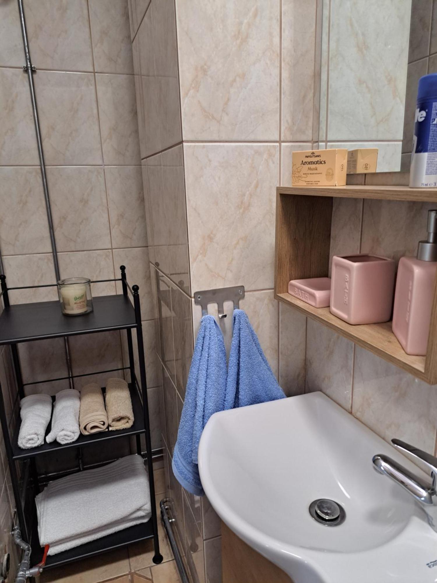 Seashell Apartment Artemida  Ngoại thất bức ảnh