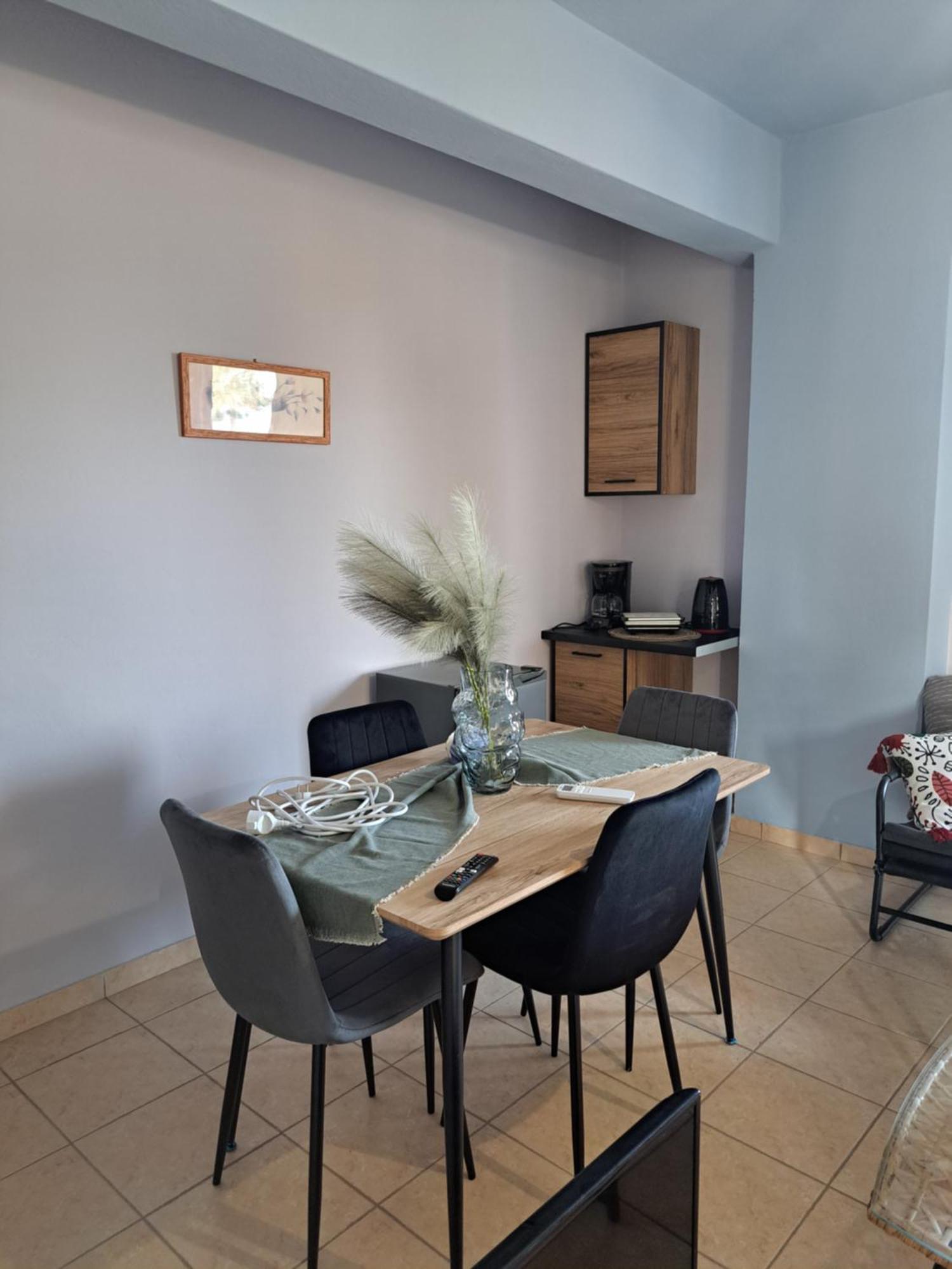 Seashell Apartment Artemida  Ngoại thất bức ảnh