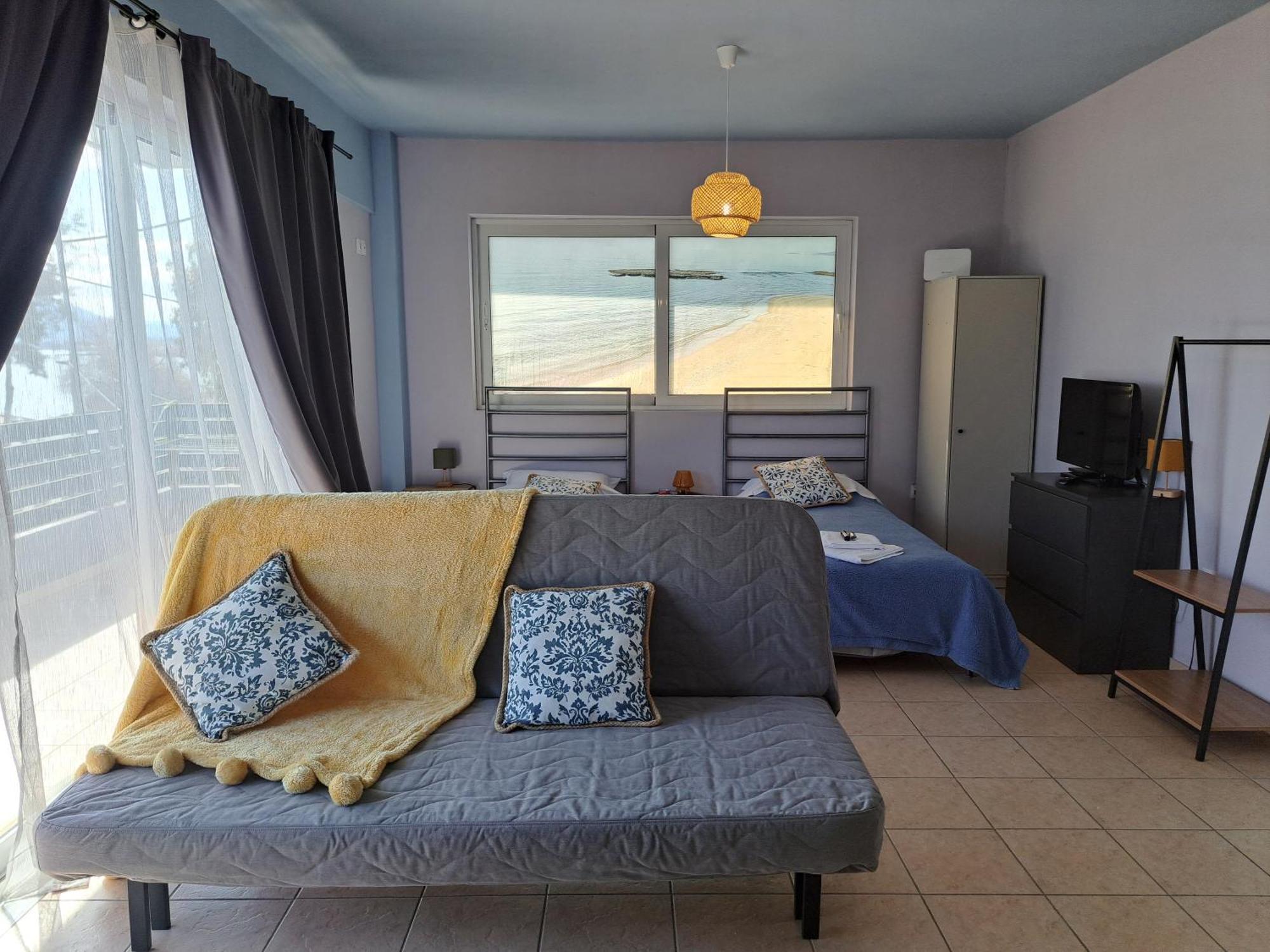 Seashell Apartment Artemida  Ngoại thất bức ảnh