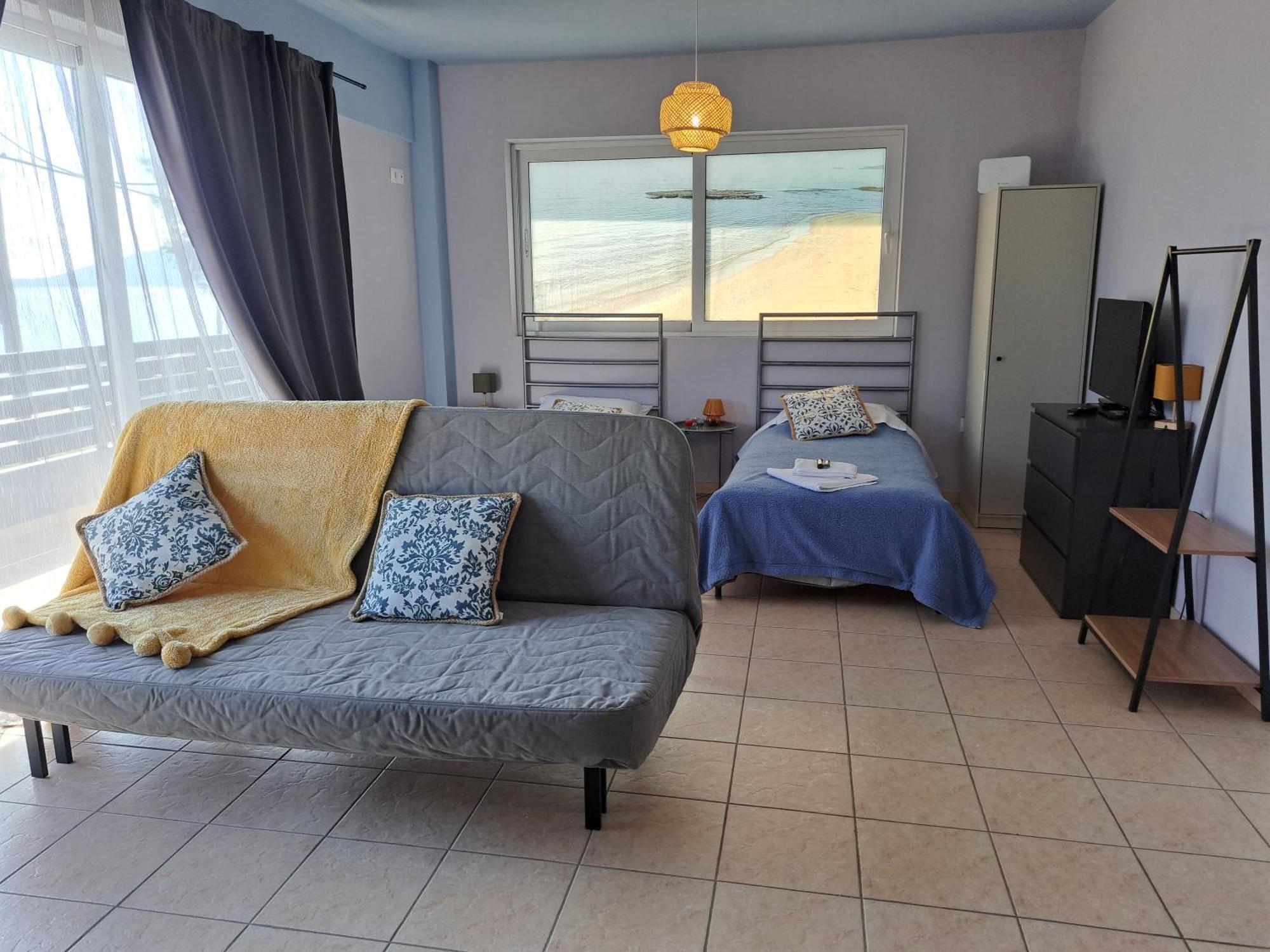 Seashell Apartment Artemida  Ngoại thất bức ảnh