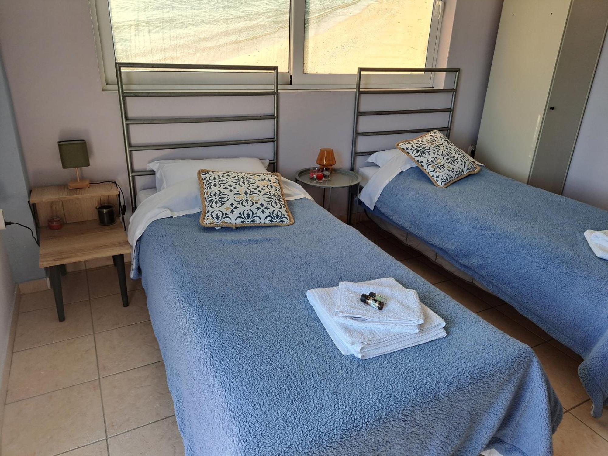 Seashell Apartment Artemida  Ngoại thất bức ảnh