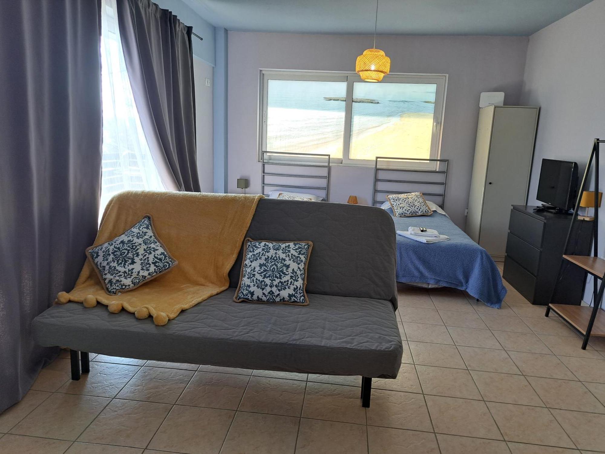 Seashell Apartment Artemida  Ngoại thất bức ảnh